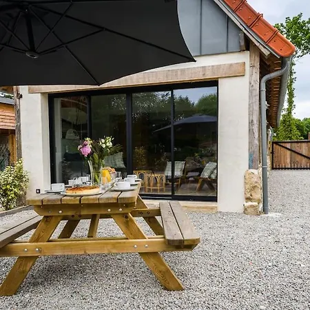 Ensemble De 2 De Charme - 15 Personnes Casa vacanze
