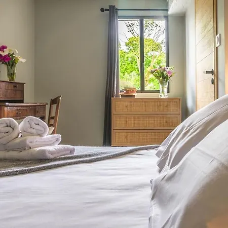 Ensemble De 2 De Charme - 15 Personnes *